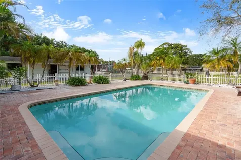 7601 NW 82nd Terrace Parkland FL 33067