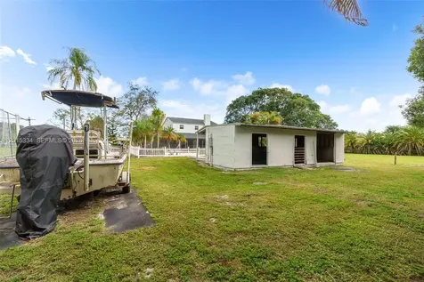 7601 NW 82nd Terrace Parkland FL 33067