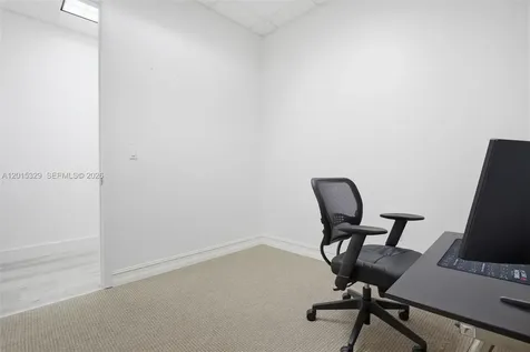 175 SW 7th Street Miami FL 33130
