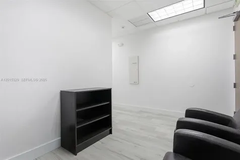 175 SW 7th Street Miami FL 33130
