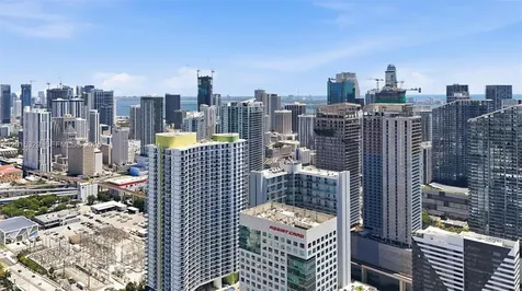 175 SW 7th Street Miami FL 33130