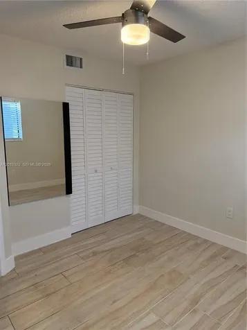 5490 W 21st Court Hialeah FL 33016