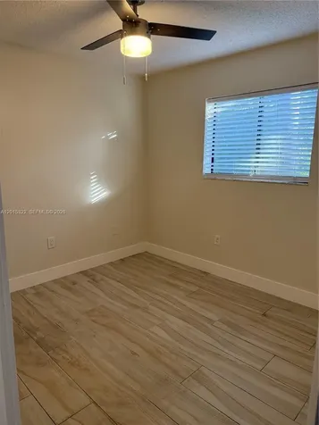 5490 W 21st Court Hialeah FL 33016