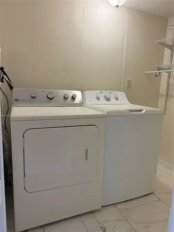 5490 W 21st Court Hialeah FL 33016