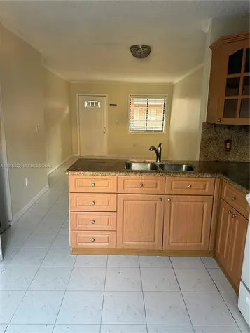5490 W 21st Court Hialeah FL 33016
