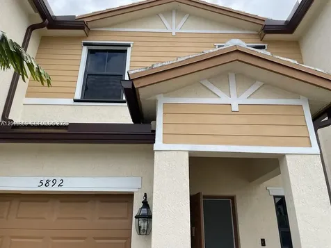 5892 Mustang Manor Davie FL 33314