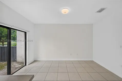 5892 Mustang Manor Davie FL 33314