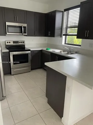5892 Mustang Manor Davie FL 33314