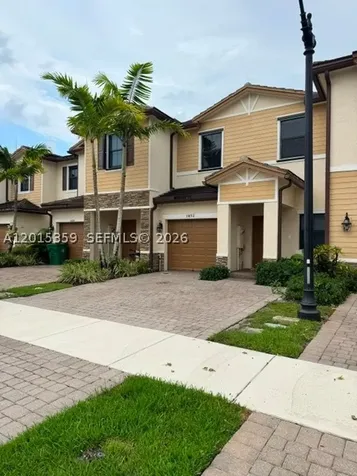 5892 Mustang Manor Davie FL 33314
