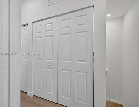 5892 Mustang Manor Davie FL 33314