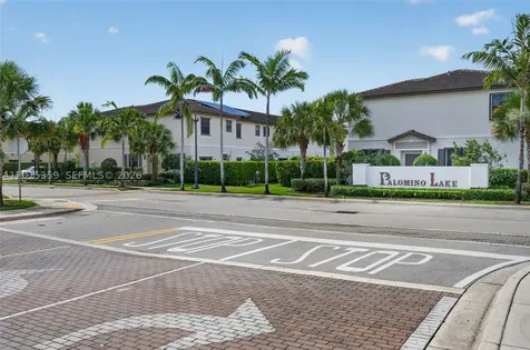 5892 Mustang Manor Davie FL 33314