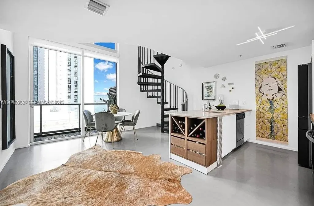 300 S Biscayne Boulevard Miami FL 33131