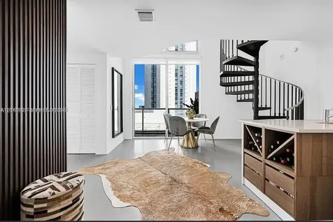 300 S Biscayne Boulevard Miami FL 33131