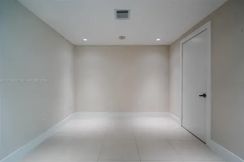 900 Biscayne Boulevard Miami FL 33132