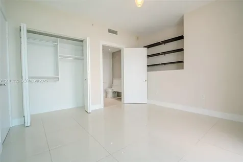 900 Biscayne Boulevard Miami FL 33132