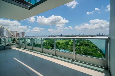 900 Biscayne Boulevard Miami FL 33132