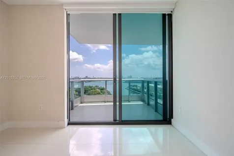 900 Biscayne Boulevard Miami FL 33132