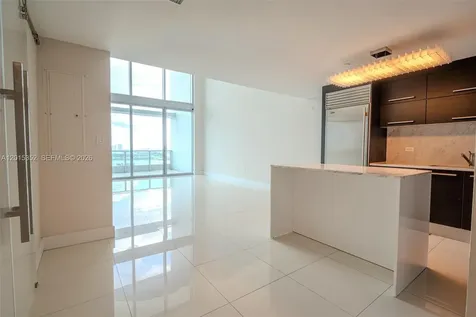 900 Biscayne Boulevard Miami FL 33132