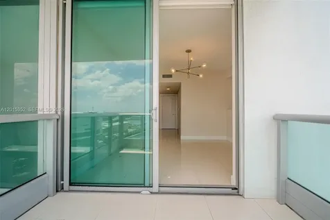 900 Biscayne Boulevard Miami FL 33132