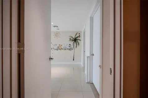 900 Biscayne Boulevard Miami FL 33132
