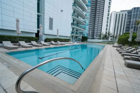 900 Biscayne Boulevard Miami FL 33132