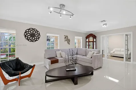 9261 SW 88 Street Miami FL 33176