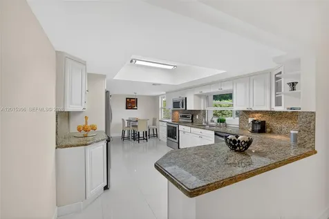 9261 SW 88 Street Miami FL 33176