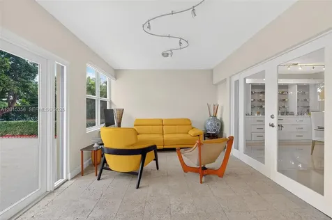 9261 SW 88 Street Miami FL 33176
