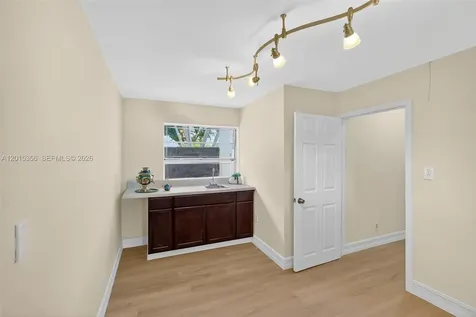9261 SW 88 Street Miami FL 33176