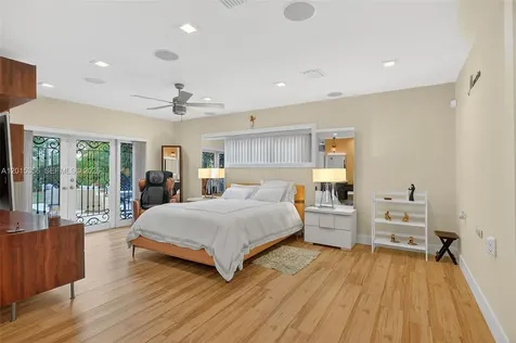 9261 SW 88 Street Miami FL 33176