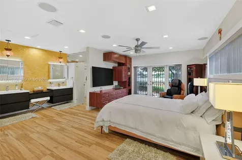 9261 SW 88 Street Miami FL 33176