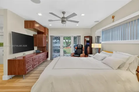 9261 SW 88 Street Miami FL 33176