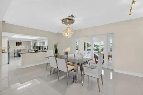 9261 SW 88 Street Miami FL 33176