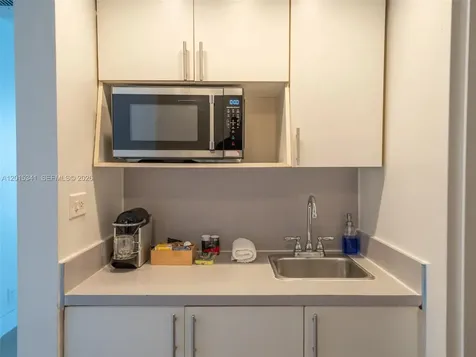 5445 Collins Avenue Miami Beach FL 33140
