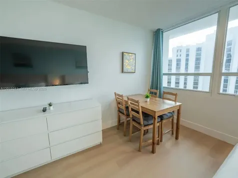 5445 Collins Avenue Miami Beach FL 33140