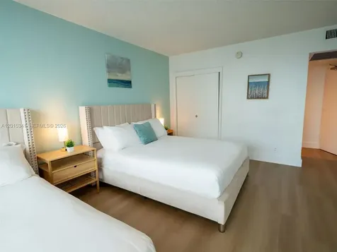 5445 Collins Avenue Miami Beach FL 33140
