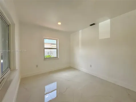 228 NW 32nd Avenue Miami FL 33125