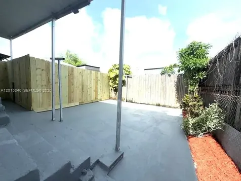 228 NW 32nd Avenue Miami FL 33125
