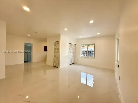 228 NW 32nd Avenue Miami FL 33125