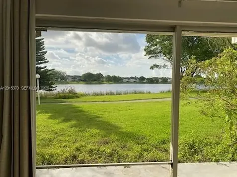 3441 NW 44th Street Oakland Park FL 33309