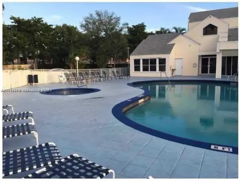 3441 NW 44th Street Oakland Park FL 33309