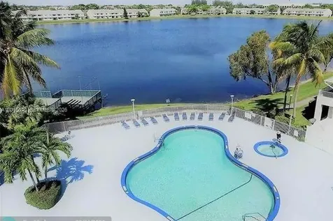 3441 NW 44th Street Oakland Park FL 33309