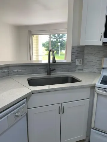 3441 NW 44th Street Oakland Park FL 33309