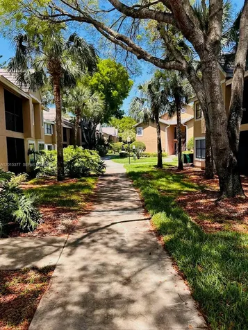 15680 SW 106th Lane Miami FL 33196