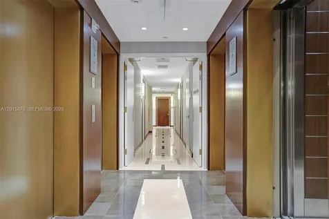 5875 Collins Avenue Miami Beach FL 33140