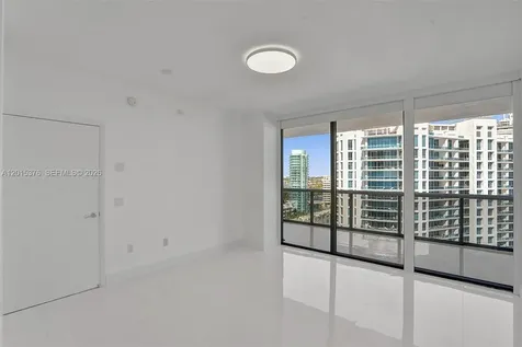 5875 Collins Avenue Miami Beach FL 33140