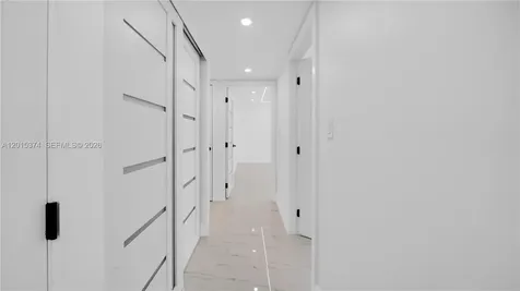 1623 Collins Avenue Miami Beach FL 33139