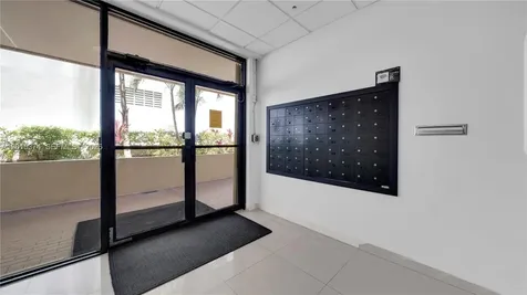 1623 Collins Avenue Miami Beach FL 33139