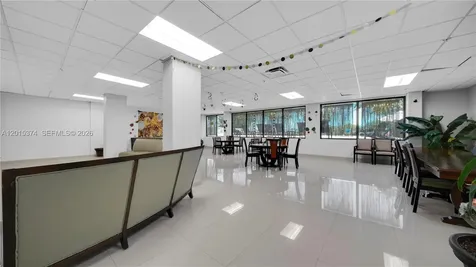 1623 Collins Avenue Miami Beach FL 33139