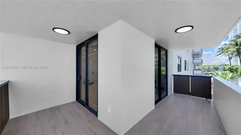 1623 Collins Avenue Miami Beach FL 33139